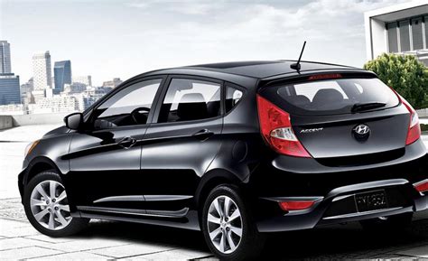 Hyundai Accent Hatchback Photos and Specs. Photo: Accent Hatchback Hyundai model and 22 perfect ...