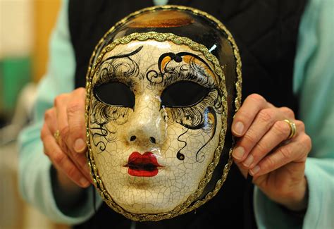 The Art of Venetian Masks for the Carnival of Venice | Craftsmanship Magazine