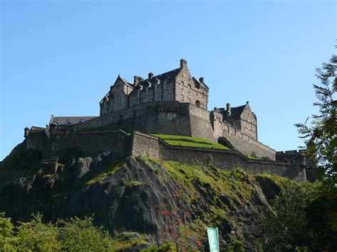 File:Edinburgh Castle 17.jpg - Wikimedia Commons