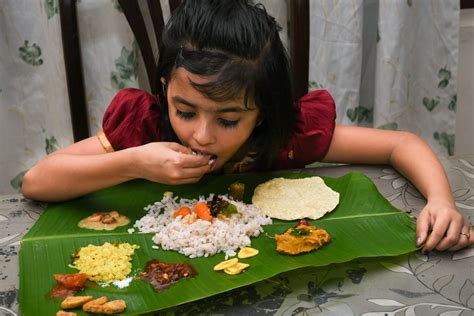 Benefits of Eating with Hands - VDEDICOLOGY INDIA