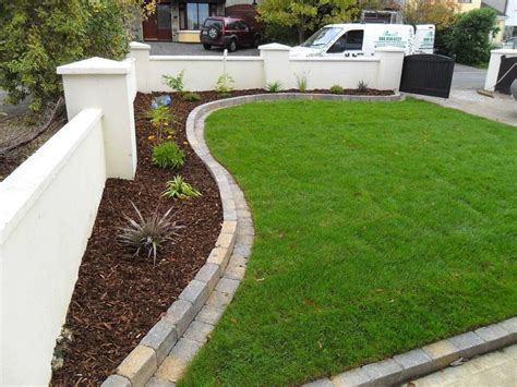 10+ Brick Lawn Edging Ideas – DECOOMO