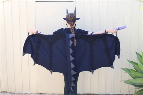 Wings of Fire Moon Book Week Costume - Megan Nielsen Patterns Blog