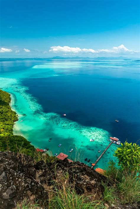 Bohey Dulang Island: Paradise off the Coast of Borneo