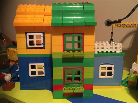 Duplo house