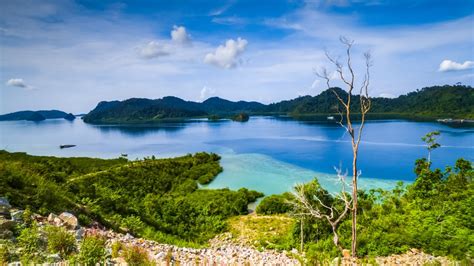 Mengeksplorasi Pulau Mandeh, Keindahan Pesisir di Sumatera Barat - OYO Indonesia Blog