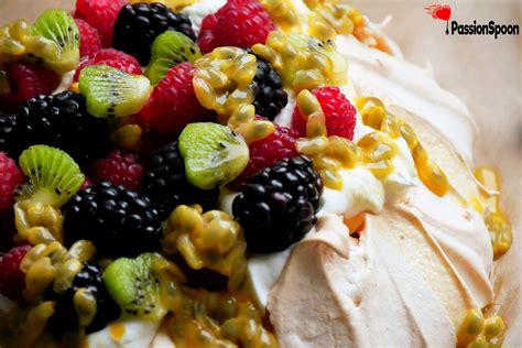 Pavlova cake; a perfect dessert - PassionSpoon recipes