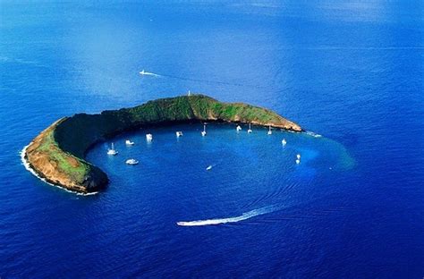 Molokini Crater, Maui, Hawaii