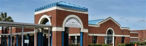 Ribault High School dean charged with child abuse - Jacksonville Today