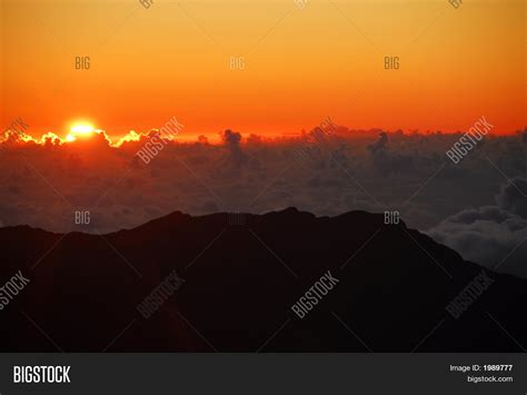 Haleakala Sunrise Image & Photo (Free Trial) | Bigstock