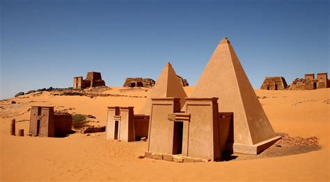 Visiting the Meroe Pyramids of Sudan ; The ULTIMATE guide!