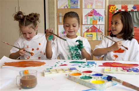 Creative Assemblage Children's Art Workshop | Blue Door Art Center