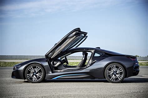 Brief Overview of BMW i8 Hybrid | Articles | Bimmerin