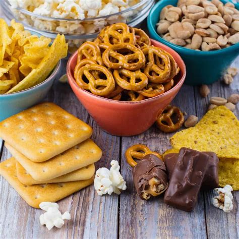 The BEST healthy movie snacks - healthy snacks for the cinema