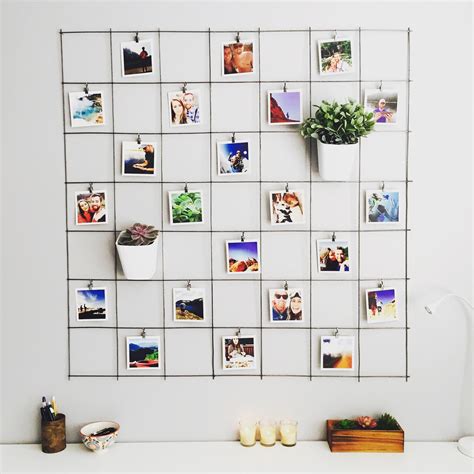 Grid Wall Decor Ideas - DEKORKGR JHN