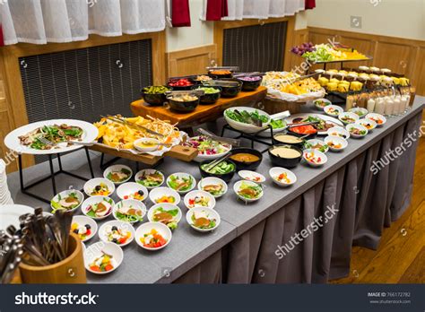 Buffet Table Refreshments库存照片766172782 | Shutterstock