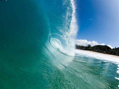 Ehukai Beach - Banzai Pipeline - Hawaii Travel Guide