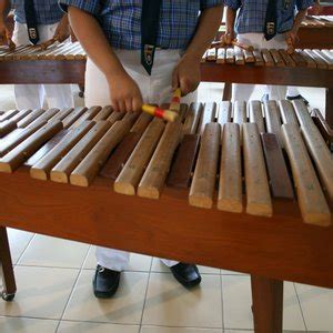 Gambar Keunikan Alat Musik Tradisional Sunda Everything31 Angklung ...