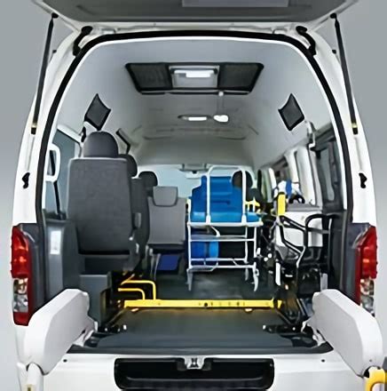 New Toyota Hiace Ambulance pictures, front view photo and Exterior image