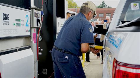 Natural Gas Vehicles: The Fleet of the Future - Range Resources - Range Resources