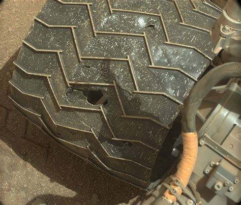 Wheel Worries: Mars Rover Curiosity Dealing With Damage | Space