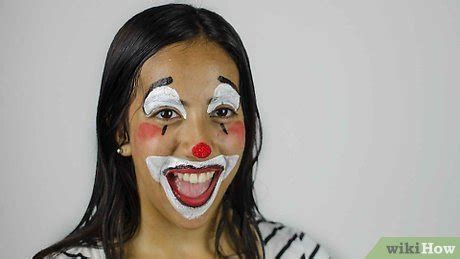 How to Face Paint a Clown (with Pictures) - wikiHow