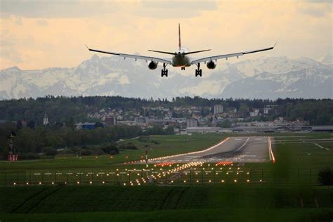 Arrivi Aeroporto Fiumicino in tempo reale (FCO)