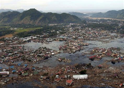 Indian Ocean tsunami of 2004 | Facts, Death Toll, Post-Disaster Policy Changes, & Commemorative ...