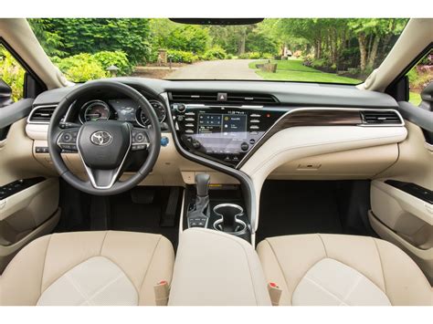 2019 Toyota Camry Hybrid: 62 Interior Photos | U.S. News