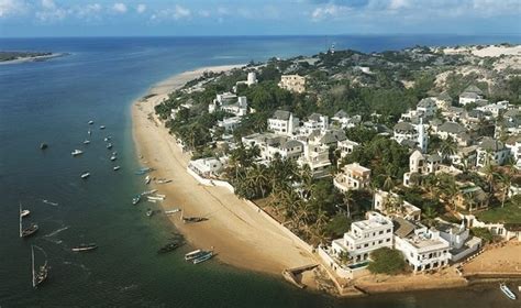 Edition 18: Lamu, Kenya | The Discoverer