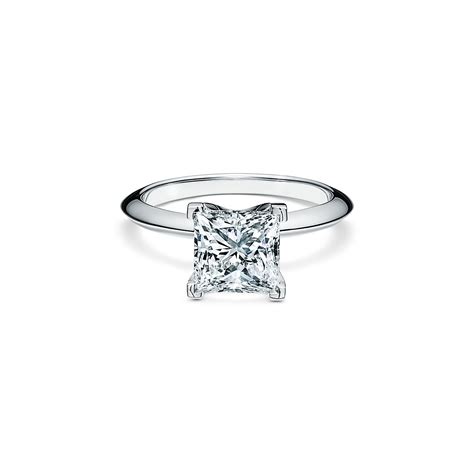 Princess cut diamond - pathharew