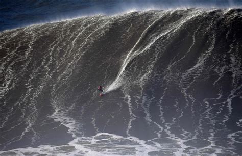 Big wave surfing in Portugal - Los Angeles Times