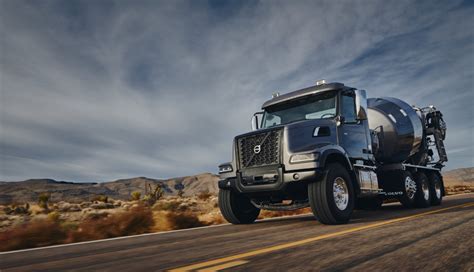 Volvo Trucks | TEC Equipment