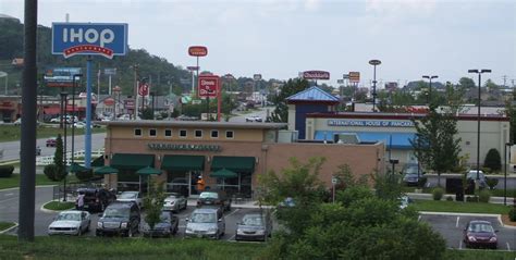 Cookeville, TN : Restaurant Row photo, picture, image (Tennessee) at city-data.com