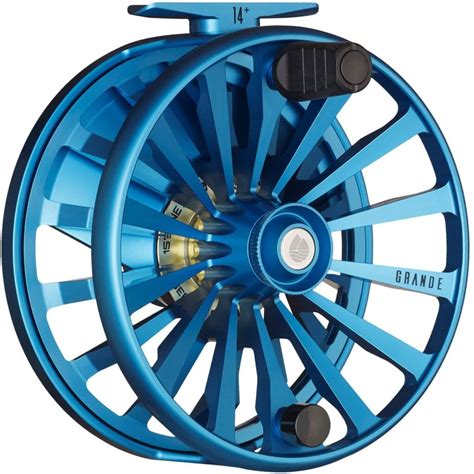 8 Best Fly Reels for Saltwater - Ultimate Guide 2024 - The Wading List