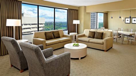 Edmonton Accommodation | The Westin Edmonton Hotel