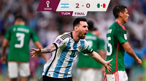 Argentina gana a México con gran actuación de Messi y el Tri, al borde ...