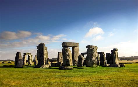 Top 16 Stonehenge Facts - Built, Theories, History & More | Facts.net