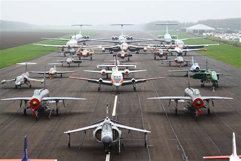 British Cold War jet collection : aviation