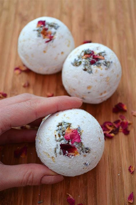 Homemade Bath Bombs Recipes and Tutorials