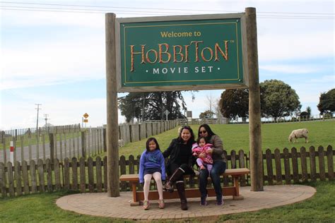 Hobbiton Movie Set Tour – Joy Meets Life