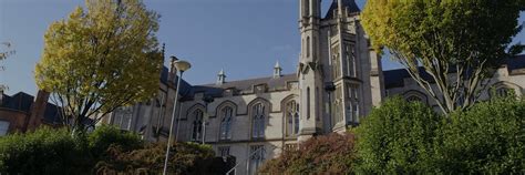 Study Abroad at Ulster University, UK - In-Depth Guide & Apply