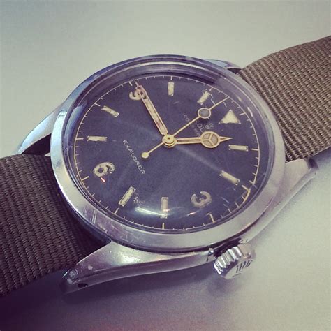 VINTAGE ROLEX WATCHES: VERY UNCOMMON VINTAGE ROLEX EXPLORER I - REF.6150, CIRCA 1953..