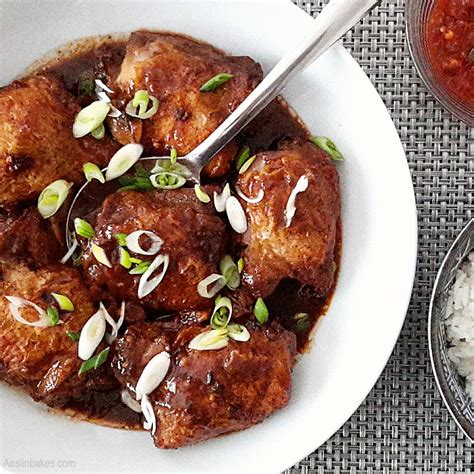 Adobong Manok (Crispy Chicken Adobo in Garlic and Soy) - AeslinBakes