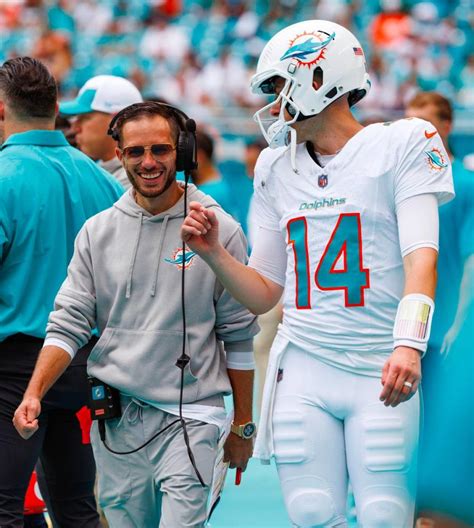 Miami Dolphins’ head coach executed a classy move. Of course, not everyone agrees | Opinion