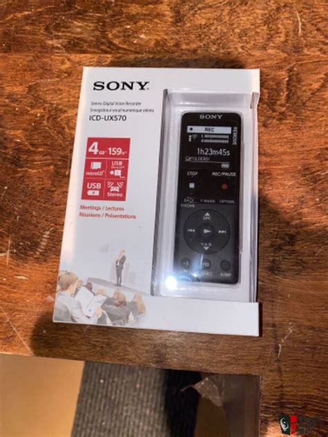 Sony ICD-UX570 portable recorder with stereo microphone For Sale - UK Audio Mart