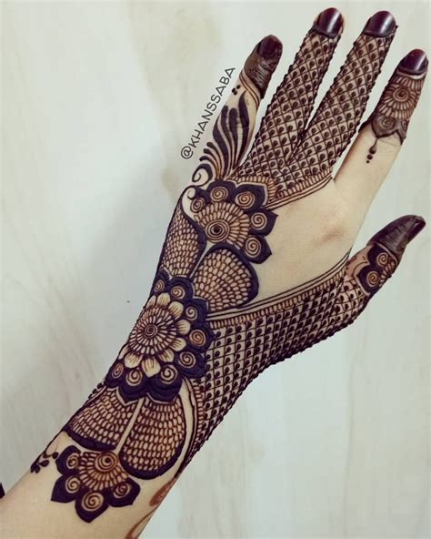 Shocking Heart Shaped Bridal Arabic Mehndi Designs for backhand and arm - Bridal Arabic Mehndi ...