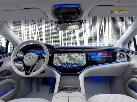 2022 Mercedes-Benz EQS Sedan: 28 Interior Photos | U.S. News