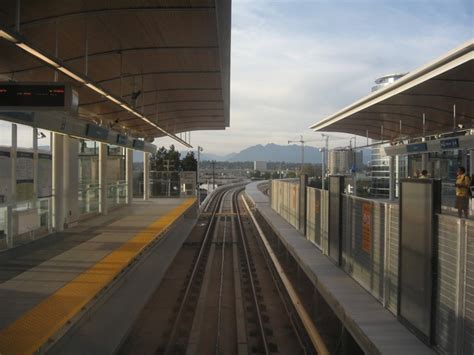 Canada Line Photography: 2009-08-17 - Aberdeen Station