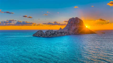 Es Vedra, #ibiza #sunset #islasbaleares | Scenery, Ibiza, Landscape scenery