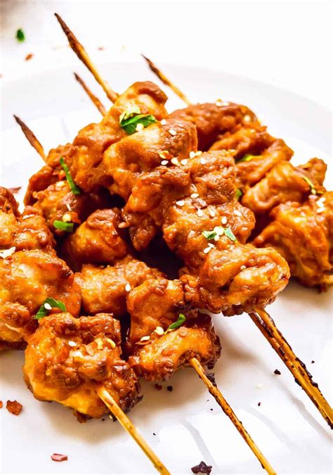 Chicken Satay Skewers with Easy Peanut Sauce Recipe - (VIDEO!!)